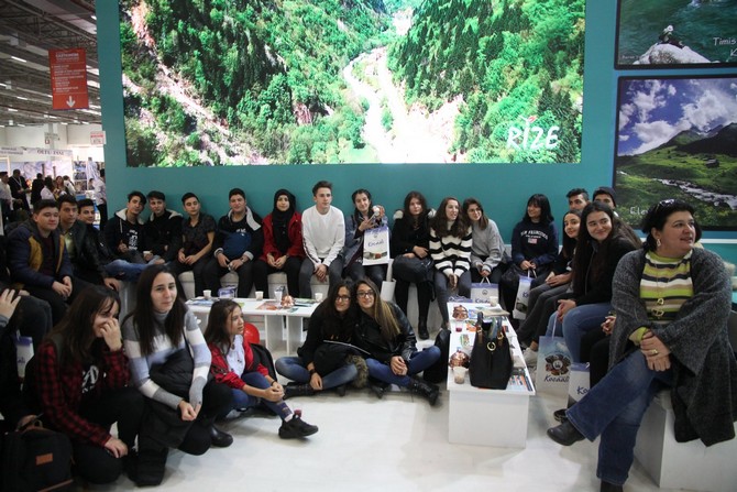rize-travel-turkey-izmir-turizm-fuarinda-(14).jpg