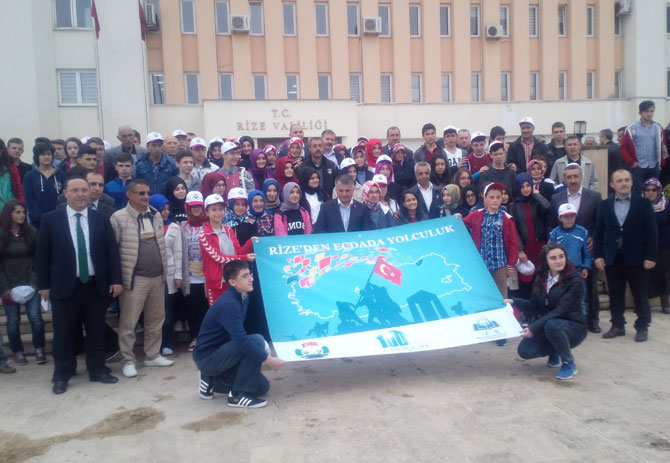 rize-valiligi-basarili-500-ogrenciyi-canakkale’ye-goturuyor-1.jpg