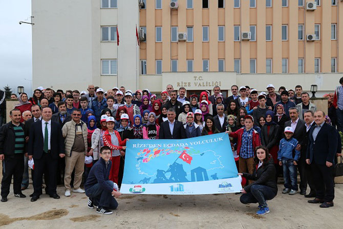 rize-valiligi-basarili-500-ogrenciyi-canakkale’ye-goturuyor5.jpg