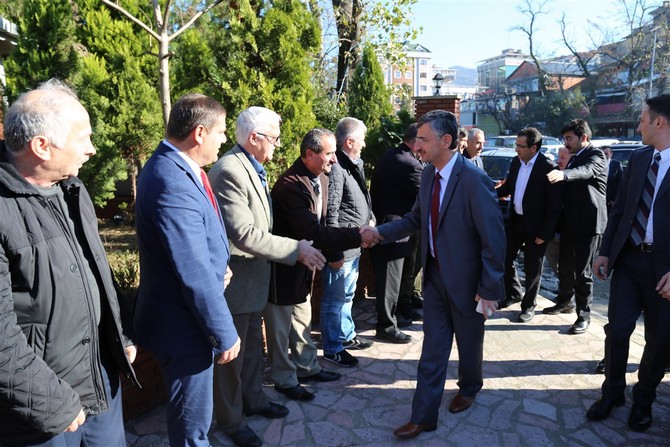 rize-valisi-erdogan-bektas,-cayeli-ilcesini-ziyaret-etti-(2).jpg