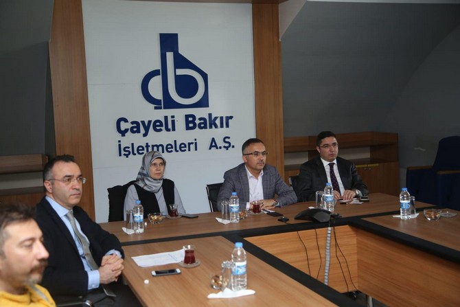 rize-valisi-kemal--ceber,-cayeli-bakir-isletmelerini-ziyaret-etti-(1).jpg