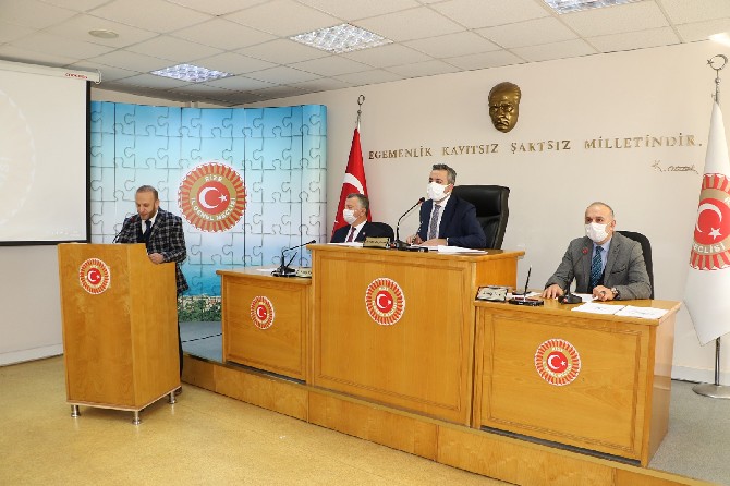 rize-valisi-kemal-ceber’in-katildigi-il-genel-meclisi-toplantisinda-rize-il-ozel-idaresi-2021-yili-mali-butcesi-96-milyon-tl-olarak-belirlendi-(11).jpg