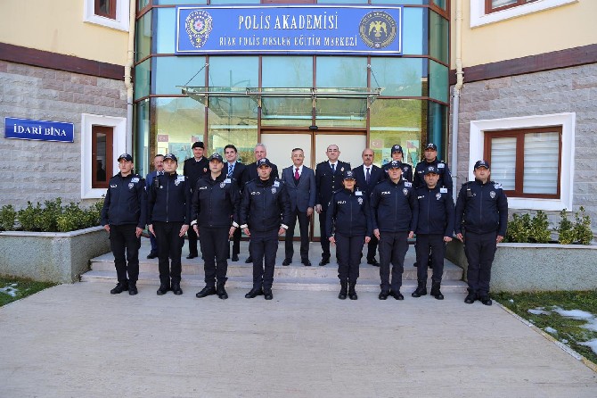 rize-valisi-kemal-ceber,-kalkandere-ilcesinde-yer-alan-polis-mesleki-egitim-merkezini-ziyaret-etti-(3).jpg