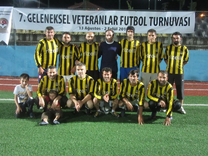 rize-veteranlar-futbol-turnuvasi-(11).jpg