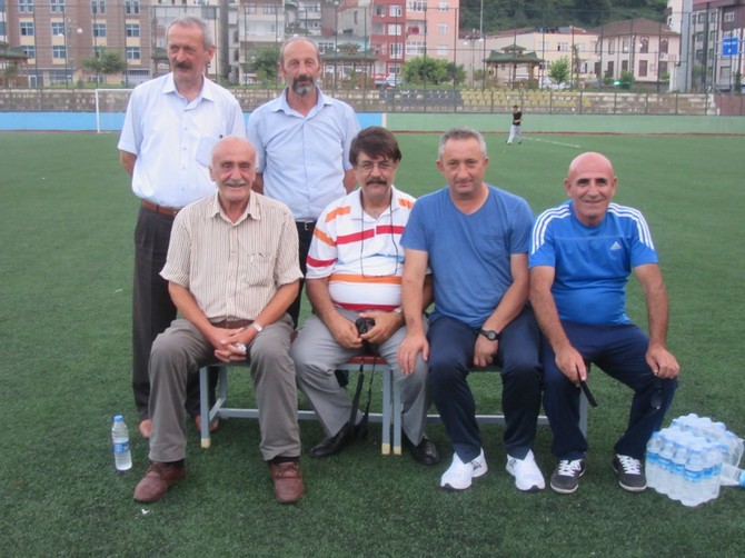 rize-veteranlar-futbol-turnuvasi-(5).jpg
