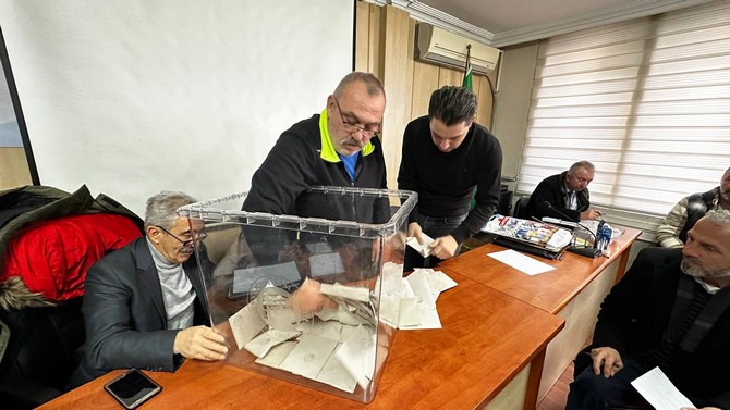 rize-ziraat-odasi-baskanliginin-27-olagan-genel-kurulunda-secimi-mevcut-rize-ziraat-odasi-baskanvekili-bunyamin-arslan-kazandi-6.jpg