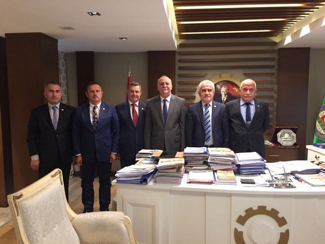 rize-ziraat-odasi-heyeti-semsi-bayraktar-ile-gorustu.jpg rize-ziraat-odasi-heyeti-semsi-bayraktar-ile-gorustu.jpg