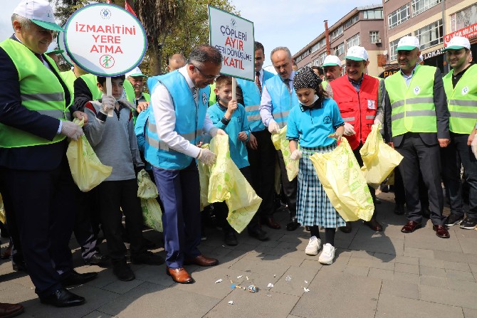 rizede,-15-eylul-dunya-cop-toplama-gunu-dolayisiyla-il-protokolunun-katilimiyla-cevre-temizligi-gerceklestirildi-(8).jpg