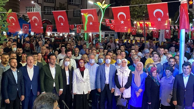 rizede-15-temmuz-demokrasi-ve-milli-birlik-gunu-dolayisiyla-etkinlikler-duzenlendi-18.jpg