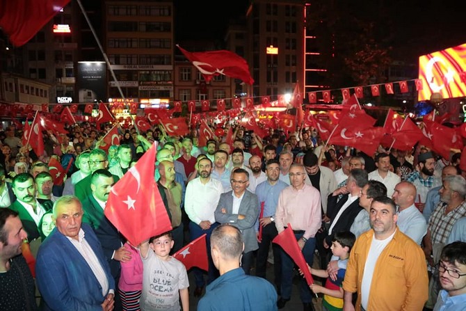 rizede-15-temmuz-demokrasi-ve-milli-birlik-gunu-etkinlikleri-(8).jpg