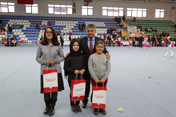 rizede-23-nisan-coskusu-6.jpg rizede-23-nisan-coskusu-6.jpg