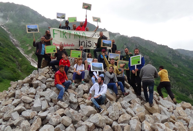 rizede-2350-metre-yukseklikte-cevre-eylemi-2.jpg rizede-2350-metre-yukseklikte-cevre-eylemi-2.jpg