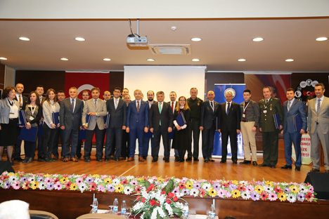 rizede-4.-universite-tanitim-fuari-8.jpg rizede-4.-universite-tanitim-fuari-8.jpg