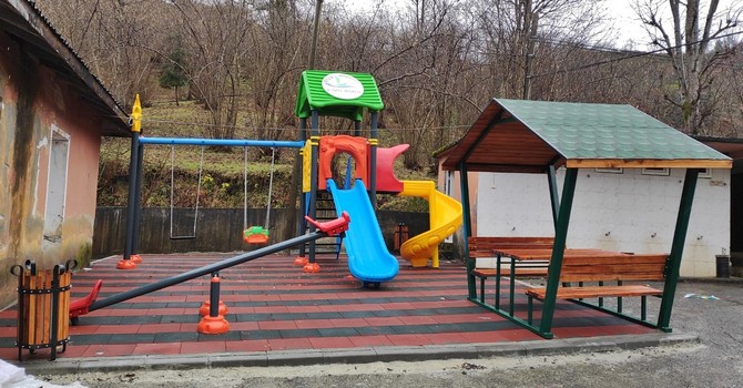 rizede-44-koye-daha-cocuk-oyun-parki-yapildi-8.jpg