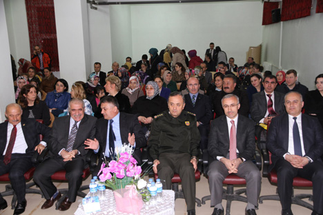 rizede-51.-kutuphane-haftasi-etkinlikleri-basladi-2.jpg rizede-51.-kutuphane-haftasi-etkinlikleri-basladi-2.jpg