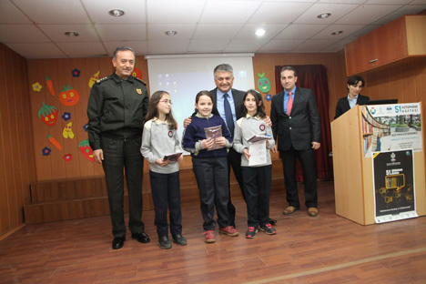 rizede-51.-kutuphane-haftasi-etkinlikleri-basladi-8.jpg rizede-51.-kutuphane-haftasi-etkinlikleri-basladi-8.jpg