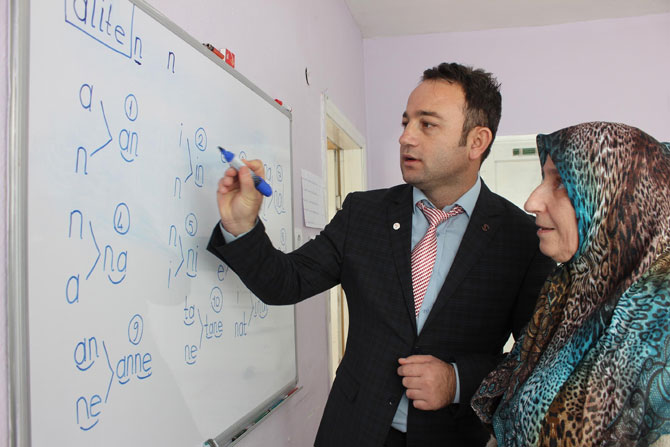 rizede-60indan-sonra-okuma-yazma-ogreniyorlar-3.jpg