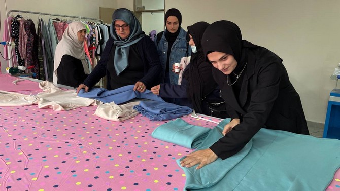 rizede-7-girisimci-kadin-tarafindan-giysi-ve-yiyecek-uretimi-gerceklestirecek-olan-kackarin-etekleri-kadin-girisimi-uretim-ve-isletme-kooperatifi-kekk-kuruldu-12.jpg