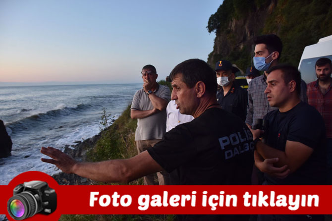 rizede-akintiya-kapilarak-denizde-kaybolan-kisi-araniyor.jpg