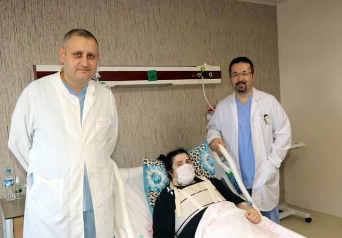 rizede-aort-damari-yirtilan-ayse-ogretmen-suni-damarla-yeniden-hayata-tutundu-3.jpg