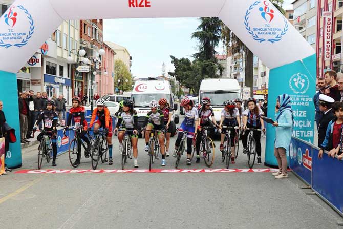 rizede-ayder-bisiklet-yol-yarisinin-kazananlari-belli-oldu.jpg