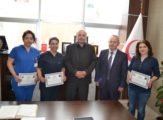 rizede-basarili-saglik-personellerine-‘basari-belgesi’-verildi-(7).jpg