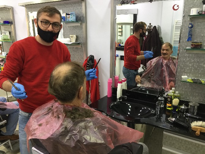 rizede-berber,-kuafor-ve-guzellik-salonlari-yeniden-faaliyete-gecti-(13).jpg