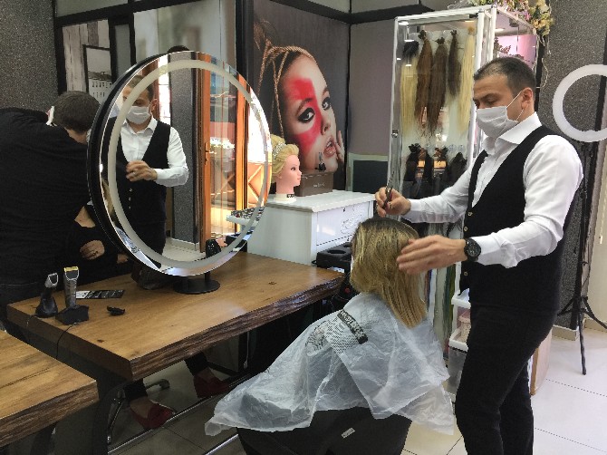 rizede-berber,-kuafor-ve-guzellik-salonlari-yeniden-faaliyete-gecti-(5).jpg