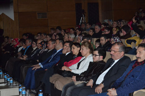 rizede-canakkale-57.-alay-sahnelendi-15.jpg rizede-canakkale-57.-alay-sahnelendi-15.jpg