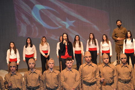 rizede-canakkale-57.-alay-sahnelendi-47.jpg rizede-canakkale-57.-alay-sahnelendi-47.jpg