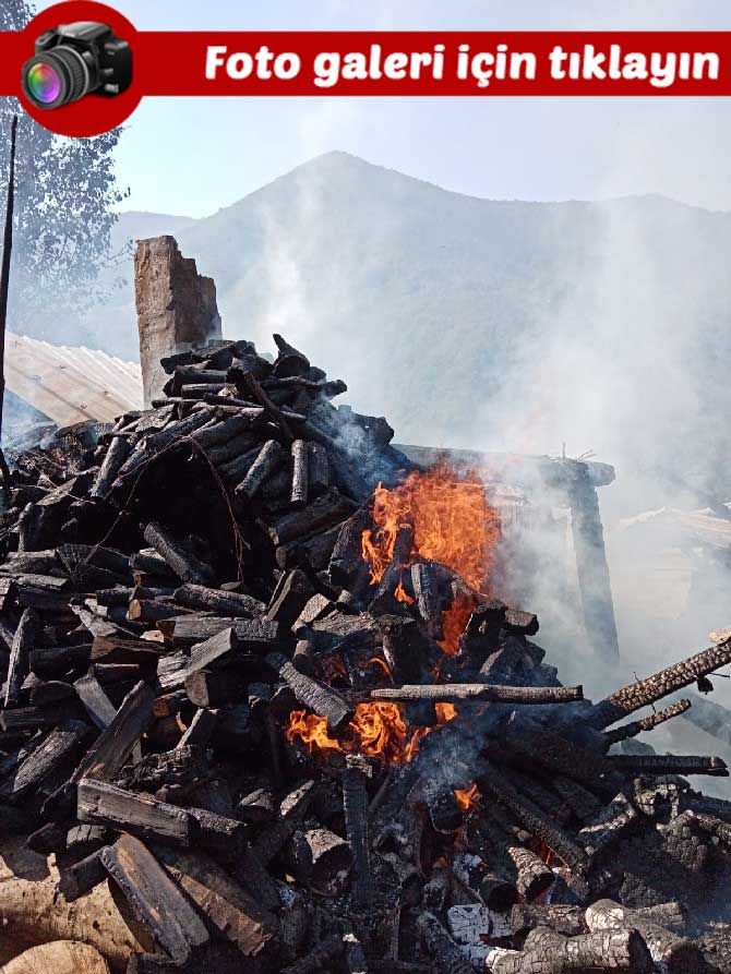 rizede-cikan-yanginda-ev-kule-dondu.jpg