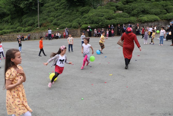rizede-cocuklar-geleneksel-cocuk-oyunlariyla-doyasiya-eglendi-6.jpg
