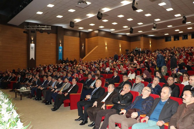 rizede-cumhurbaskanligi-hukumet-sistemini-konusuyoruz-konferansi-(9).jpg