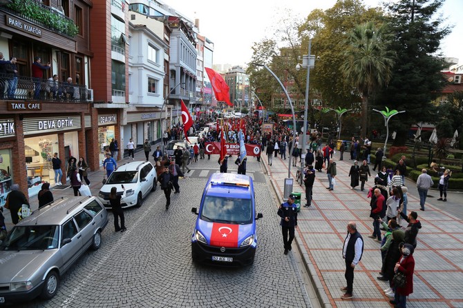 rizede-cumhuriyetin-kurulusunun-99-yildonumu-ve-29-ekim-cumhuriyet-bayrami-coskuyla-kutlandi-2.jpg