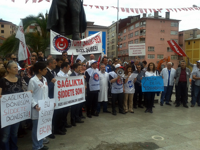 rizede-doktorlar-is-birakti1.jpg