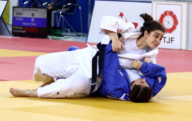 rizede-duzenlenen-gencler-turkiye-judo-sampiyonasi-sona-erdi-(3).jpg