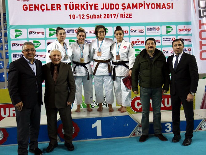 rizede-duzenlenen-gencler-turkiye-judo-sampiyonasi-sona-erdi-(4).jpg
