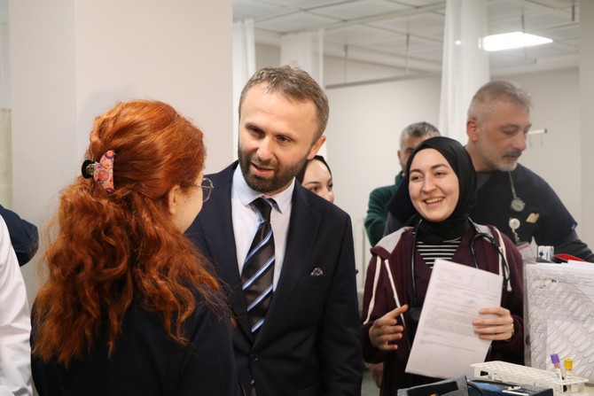 rizede-egitim-ve-arastirma-hastanesi-acil-servisi-gecici-yerinde-hizmete-basladi-3-001.jpg
