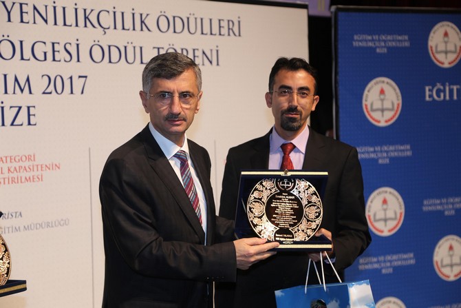 rizede-egitim-ve-ogretimde-yenilikcilik-odulleri-(4).jpg