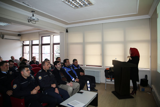 rizede-emniyet-personeline-obezite-ve-saglikli-beslenme-egitimi1.jpg