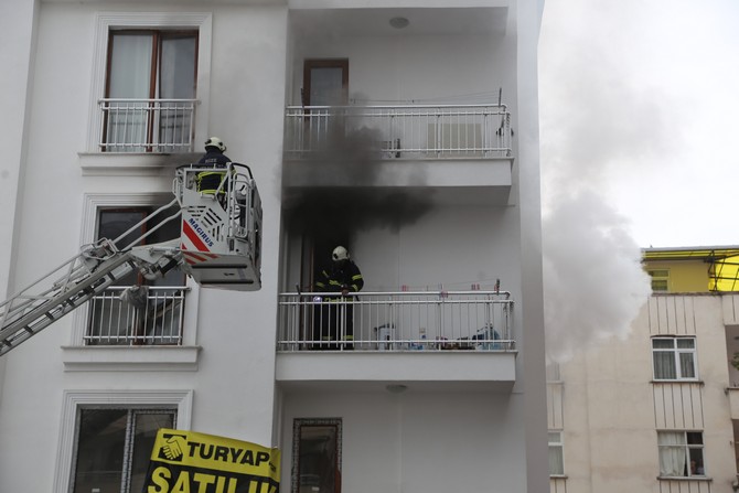 rizede-ev-yangini-4-kisi-dumandan-zehirlendi-(2).jpg