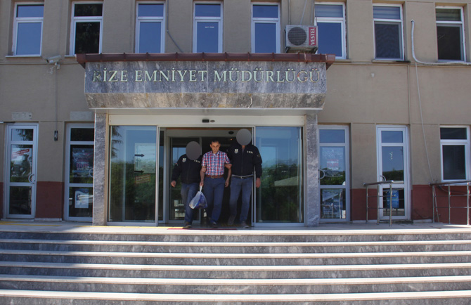 rizede-feto-operasyonu-12-ogretmen-tutuklandi-1-001.jpg rizede-feto-operasyonu-12-ogretmen-tutuklandi-1-001.jpg