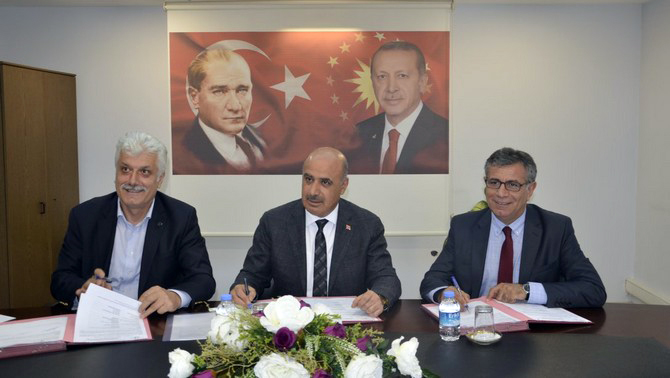 rizede-geleceginiz-emniyette-2019-projesi-isbirligi-protokolu-imzalandi-(1).jpg