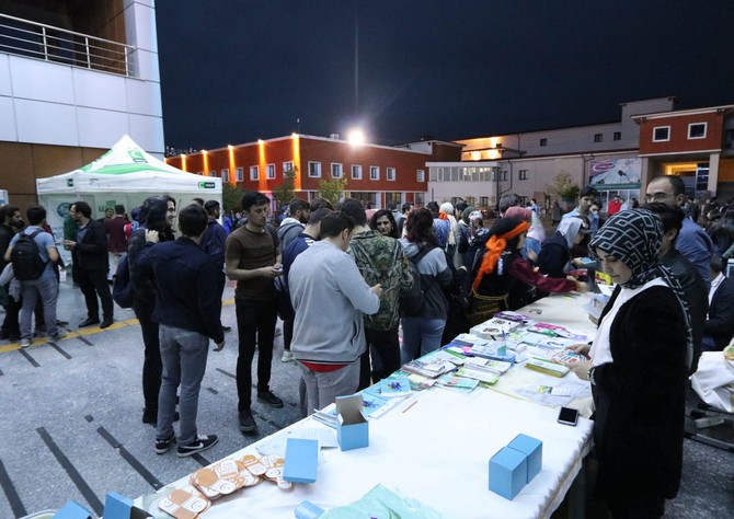 rizede-genclik-fuari-duzenlendi-(11).jpg