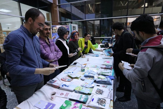 rizede-genclik-fuari-duzenlendi-(14).jpg
