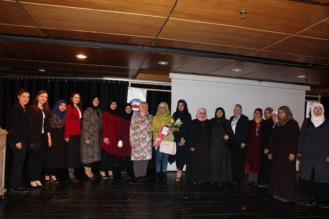 rizede-goc-ve-kadin-konulu-konferans-duzenlendi-(3).jpg