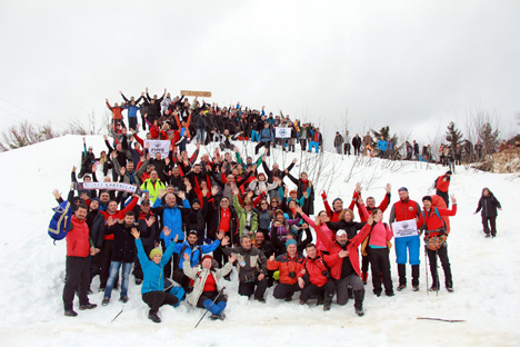 rizede-gunesli-havada-baslayan-kar-yuruyusunde-kar-surprizi-3.jpg rizede-gunesli-havada-baslayan-kar-yuruyusunde-kar-surprizi-3.jpg