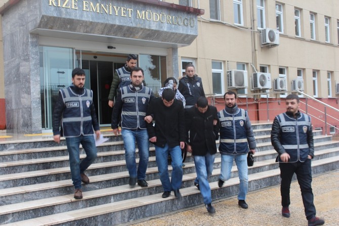rizede-hirsizlik-zanlilari-tutuklandi-(2).jpg