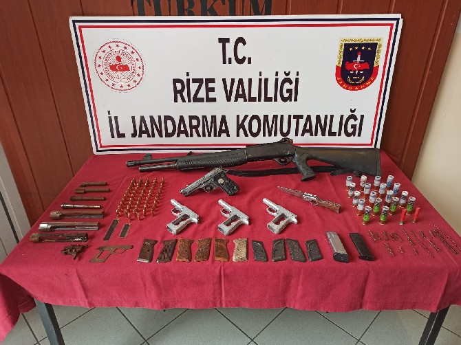 rizede-kacak-silah-atolyesine-operasyon-1-gozalti-(2).jpg