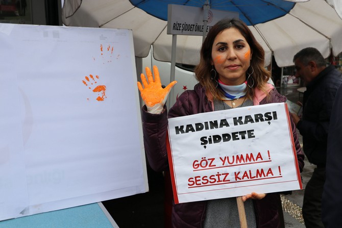 rizede-kadina-yonelik-siddetle-mucadele-icin-“turuncu-eldiven”-etkinligi-(6).jpg